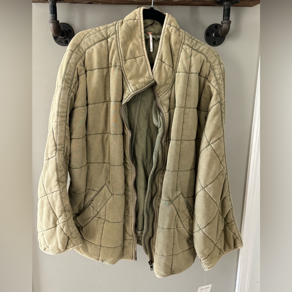 Free People Dolmane quilted jacket *NEW